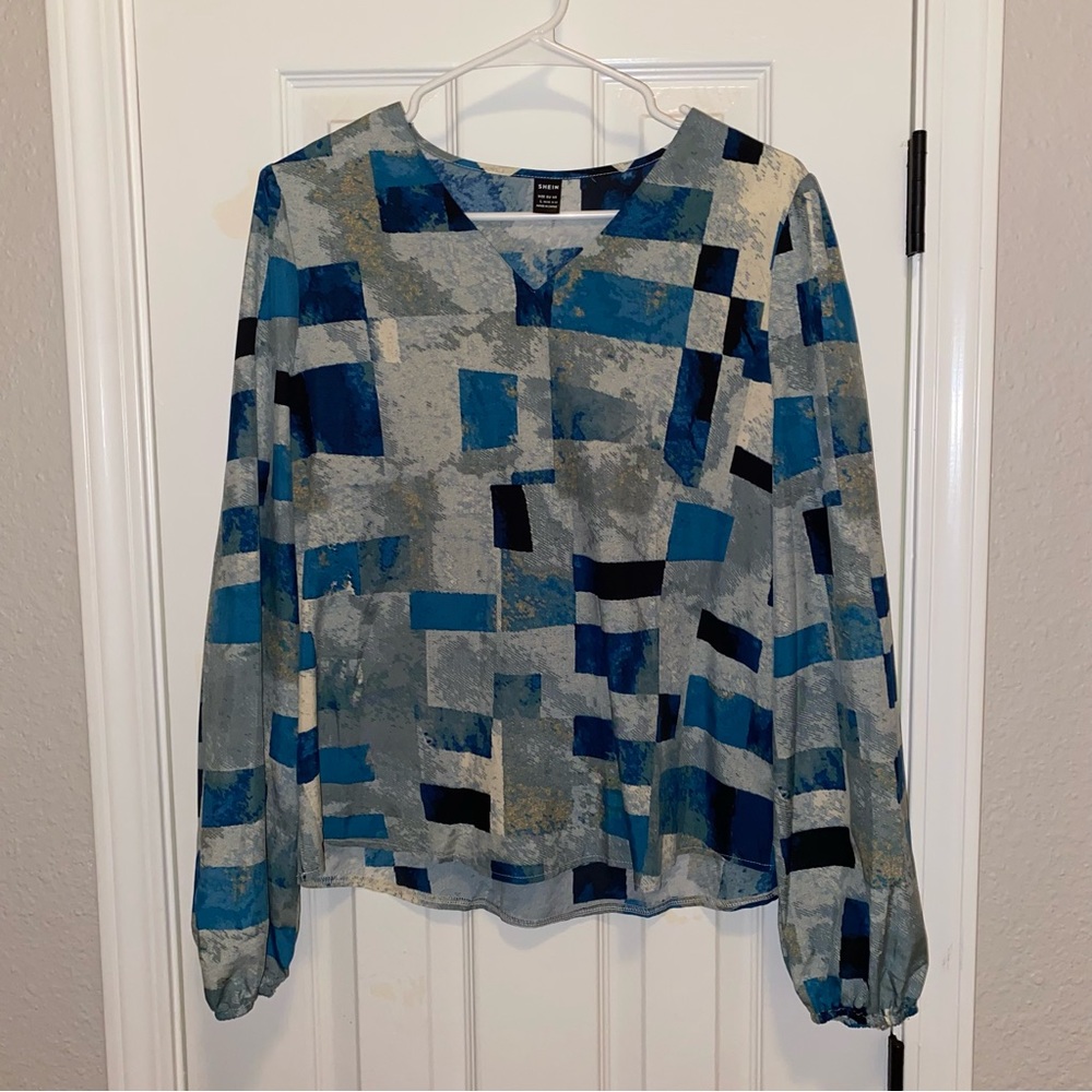 Geometric Blouse - Picture 4 of 8